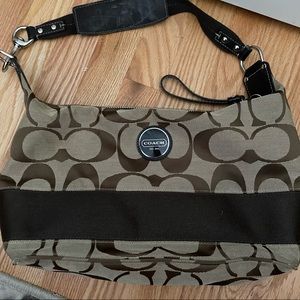 Classic coach hobo bag